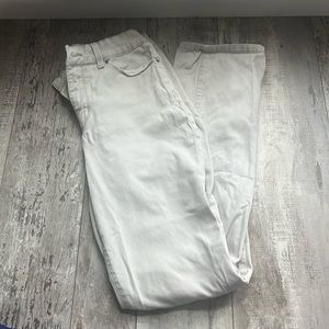 White straight/skinny jeans